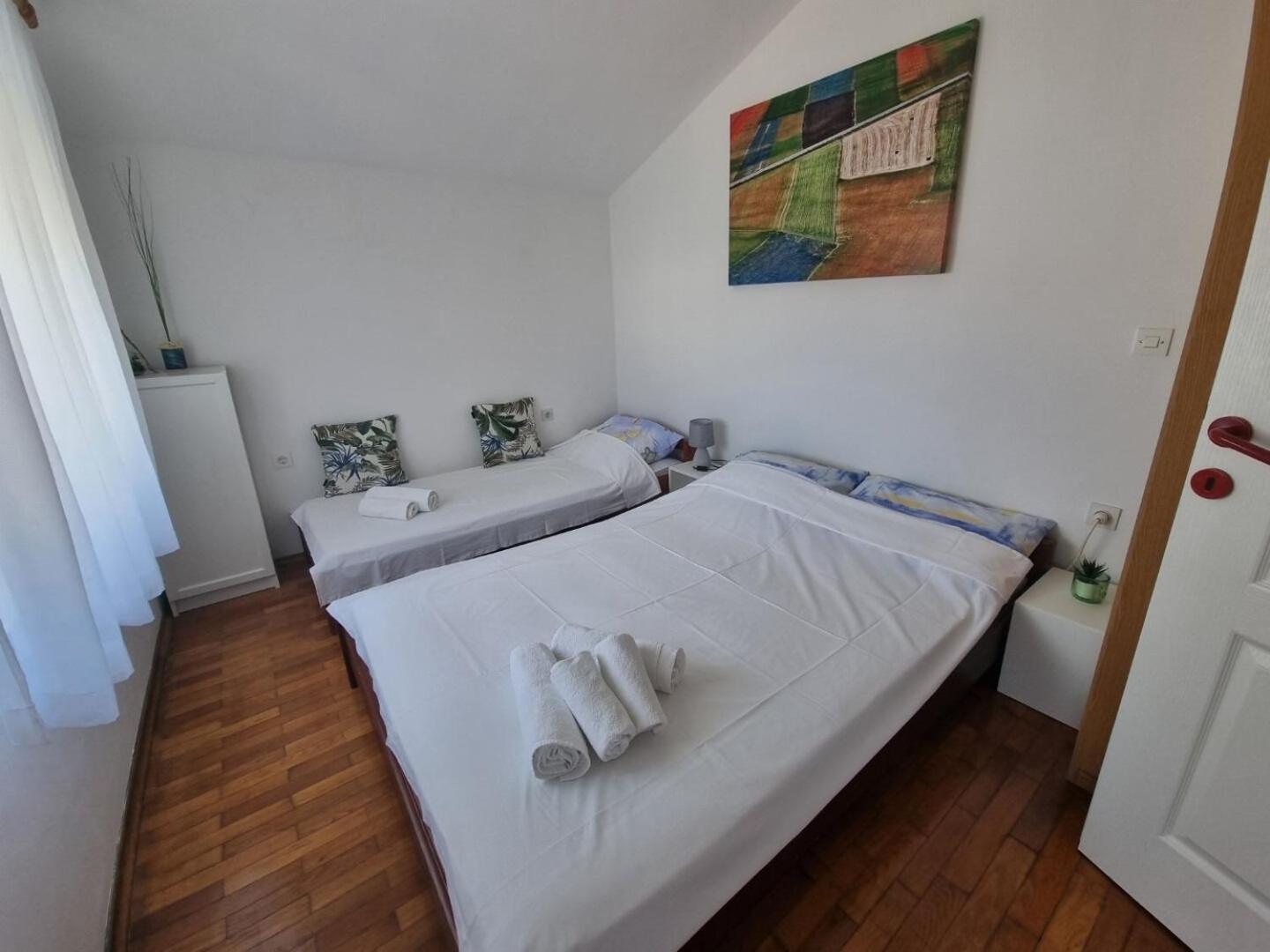 Apartments Rising Sun Vir Esterno foto