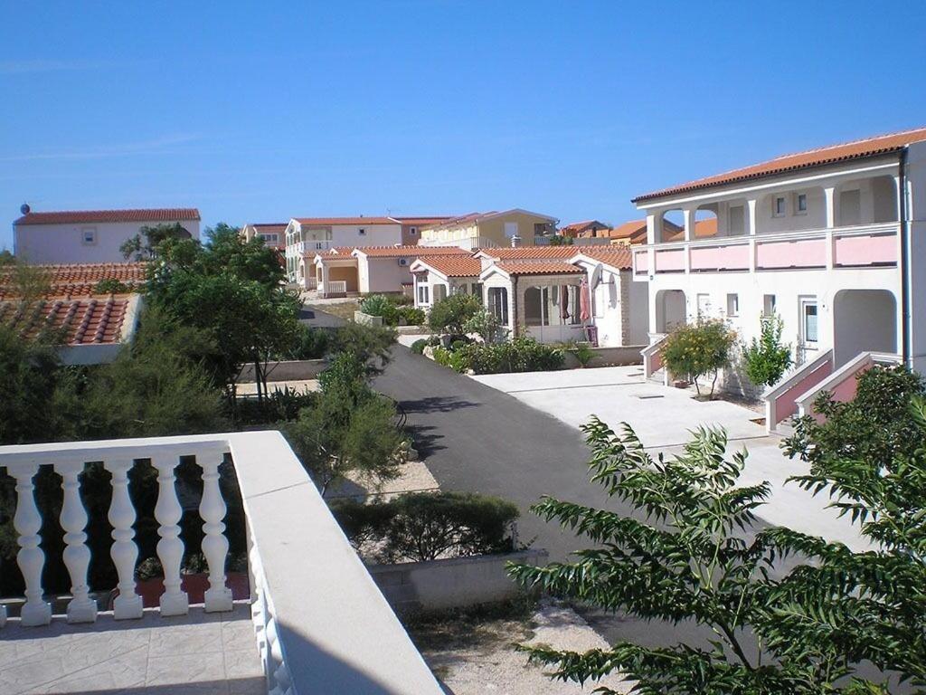Apartments Rising Sun Vir Esterno foto